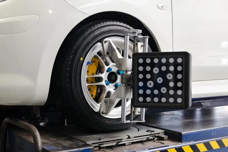Развал-Схождение,ремонт ходовой,замена масла фото 1